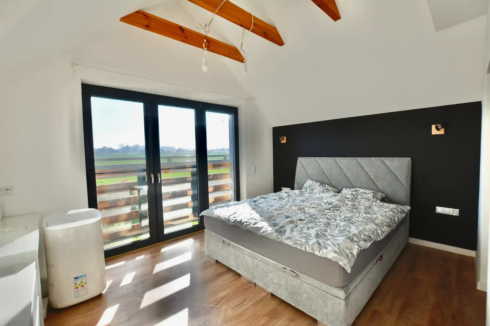 Ta wyjątkowa przestrzeń może być Twoja ! 12